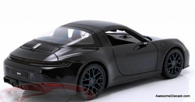 Porsche 911 Targa 4 GTS (992.2), Black 1:18 Diecast Model Car by