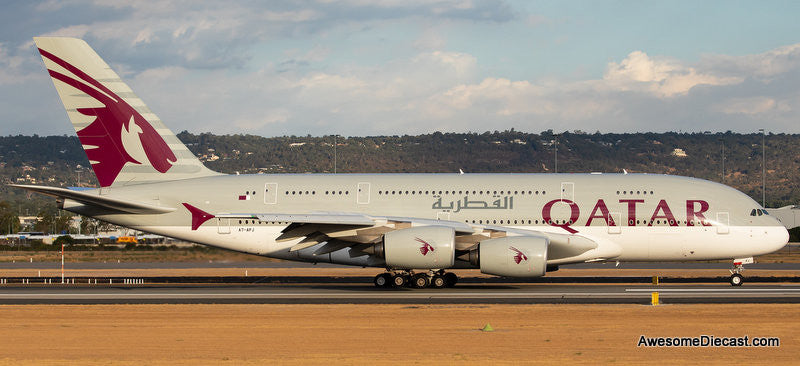 Airbus A380-861: Qatar Airways (Reg #A7-APJ) 1:200 Diecast Model Plane by Inflight 200