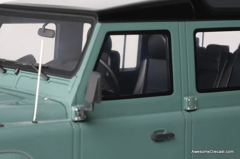 2016 Land Rover Defender 3 Station Wagon, Green 1:18 Resin Cast Model Car by GT Spirit