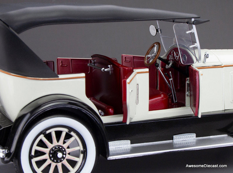1925 Buick Model 25, Light Gray 1:18 Diecast model Car by Sun Star