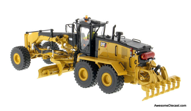 Diecast Masters 1:50 Caterpillar 16M3 Motor Grader