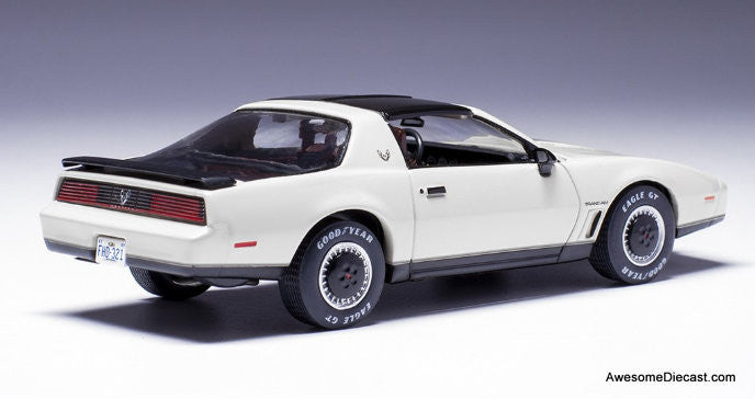 1982 Pontiac Firebird, White 1:43 Diecast Model Car by IXO