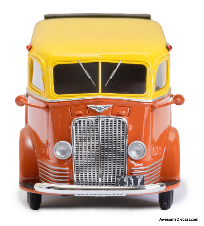 Esval Models 1:43 1938 International D-300: Oscar Mayer, Ice Delivery Van (Closed Back)