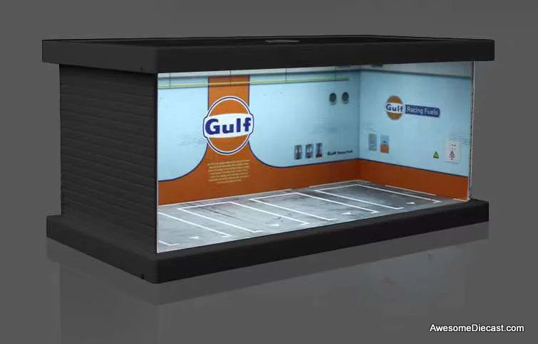 Gulf 4 Car Parking Scene w/Lighting & Protective Dust Cover 1:64 Diorama by MoreArt