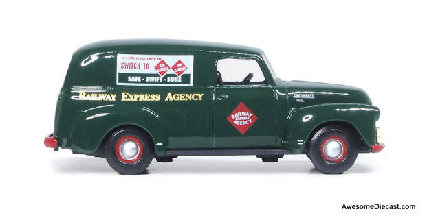 1950 Chevrolet 3100 Panel Van, Green: Railway Express Agency 1:87 Diecast Model Truck by Oxford Diecast