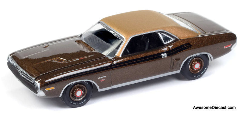 1971 Dodge Challenger R/T, Dark Gold Metallic w/Gold Vinyl Roof 1:64 Diecast Model car by Auto World