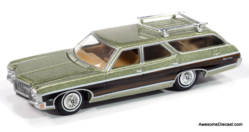 1970 Chevrolet Kingswood Estate, Green Mist Metallic 1:64 Diecast Model Car by Auto World