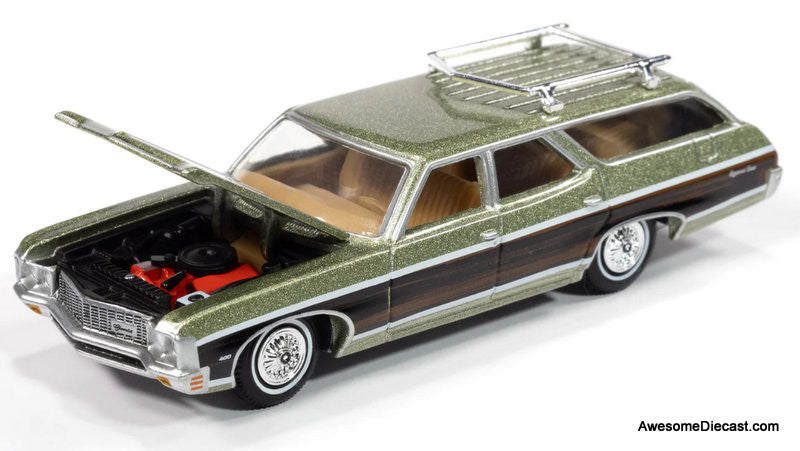 1970 Chevrolet Kingswood Estate, Green Mist Metallic 1:64 Diecast Model Car by Auto World