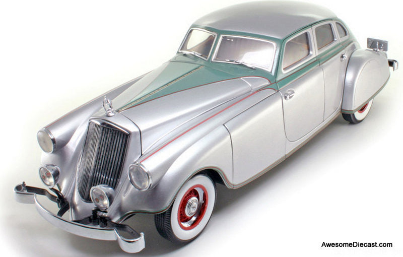 Signature Models 1:18 1933 Pierce Arrow: Silver Arrow