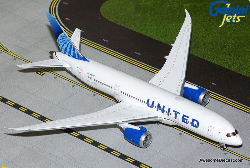 Boeing 787-8 Dreamliner: United Airlines (Reg #N26902) 1:200 Diecast Model Plane by Gemini 200