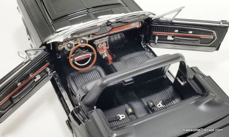 1968 Shelby GT500KR Convertible, Black 1:18 Diecast Model Car by ACME