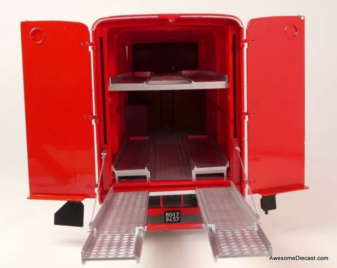 1967 Fiat OM 150 Rolfo Ferrari Race Team Transporter 1:18 Diecast Model Truck by CMR