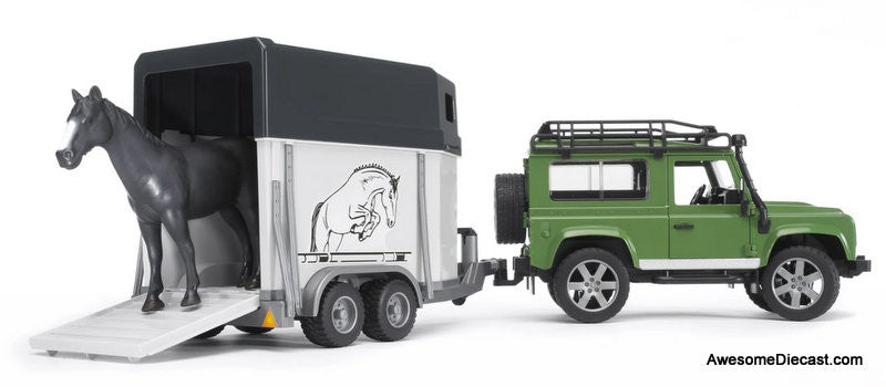 Bruder 1:16 Land Rover Defender w/Horse Trailer & Horse