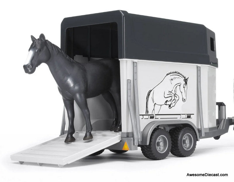 Bruder 1:16 Land Rover Defender w/Horse Trailer & Horse