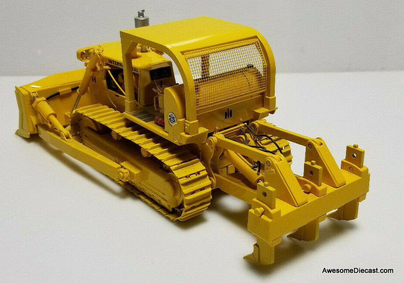 RARE!! First Gear 1:25 International TD-25 Crawler