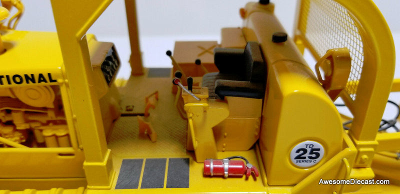 RARE!! First Gear 1:25 International TD-25 Crawler