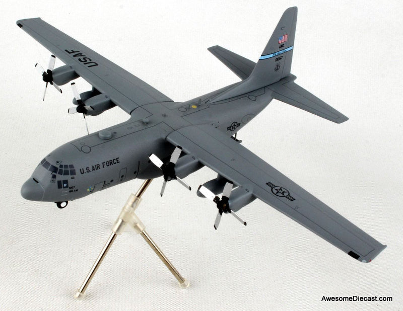 Lockheed C-130H: U.S Air Force (Delaware Air National Guard) 1:200 Diecast Model Plane by Gemini 200