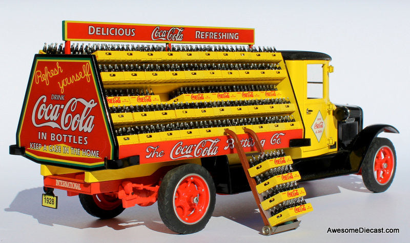 Danbury Mint 1:24 1928 International SL-36 Delivery Truck: Coca