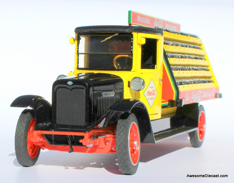 Danbury Mint 1:24 1928 International SL-36 Delivery Truck: Coca