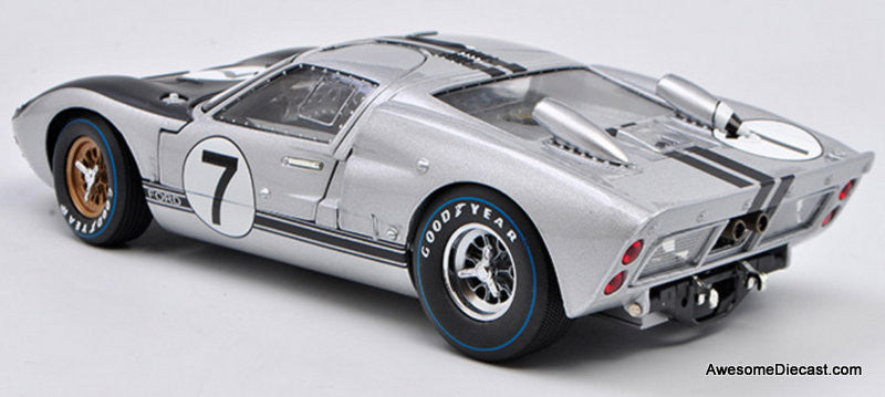 Shelby Collectibles 1:18 1966 Ford GT-40 Mk 11 #7, Silver: 1966 24 Hours Le Mans