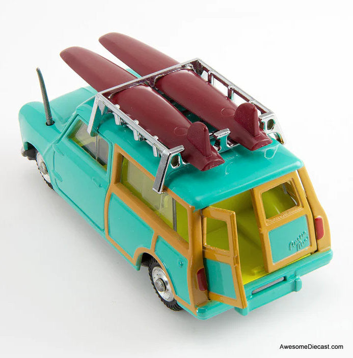 Corgi Re-Creation BMC Mini Countryman w/Surfer Figure