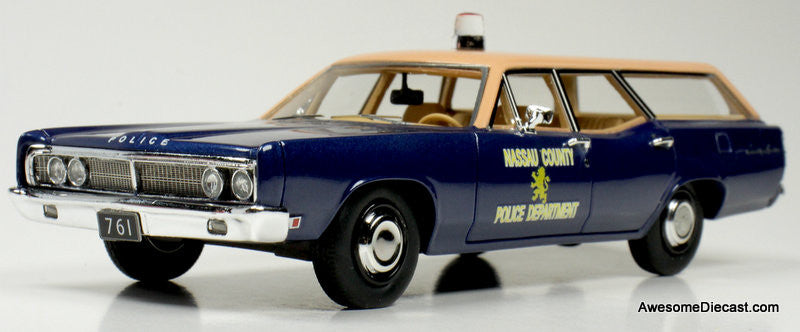 1970 Ford Station Wagon Police Car: Nassau County Police Department 1:43 Resin Cast Model Car by Goldvarg Collection