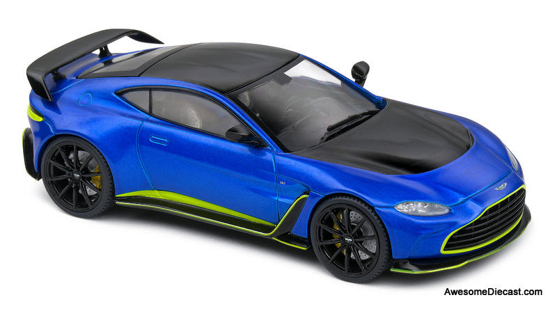 Solido 1:43 2023 Aston Martin V12 Vantage, Metallic Blue/Yellow