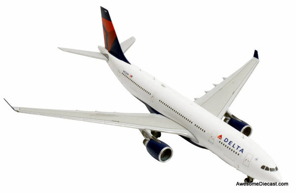 Airbus A330-200 Delta Airlines (Reg #N852NW) 1:400 Diecast Model