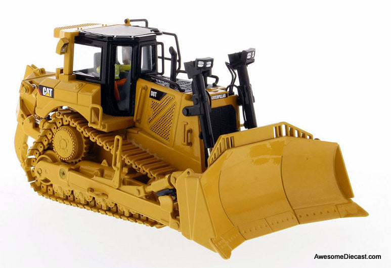 Diecast Masters 1:50 Caterpillar D8T Track Type Tractor with 8U Blade