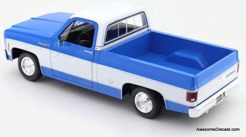 ミニカー k.a1974 Chevrolet C10 Nova SS 1970 Chevy Nova SS 396, Hugger Orange - Auto World AMM1226 - 1/18
