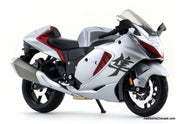 2022 Suzuki Hayabusa Motor Bike, Silver 1:12 Diecast Model Motorcycle by Maisto