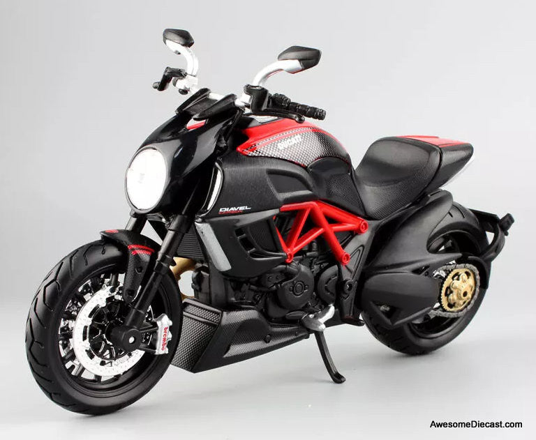 Ducati Diavel, Carbon Black/Red 1:12 Diecast Model Motorcycle by Maisto