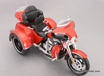 Maisto 1:12 2021 Harley Davidson CVO Tri Glide, Orange