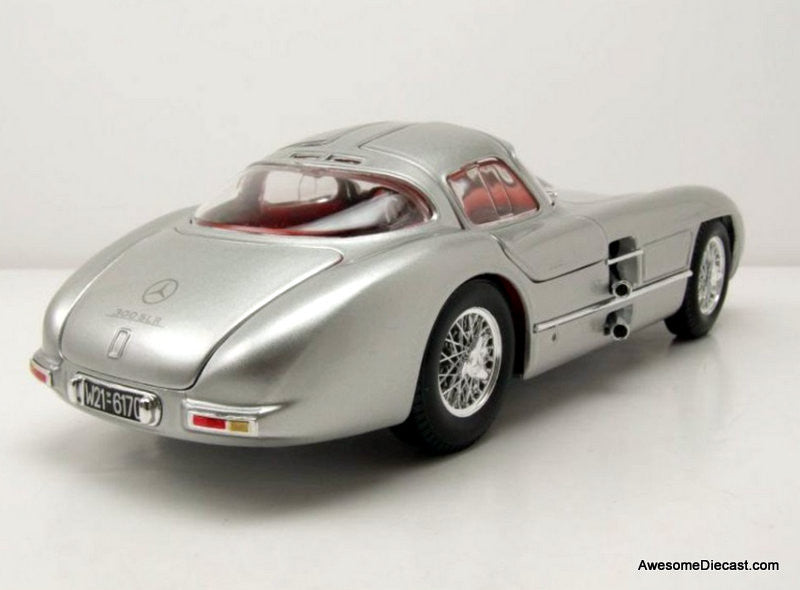 Mercedes-Benz 300 SLR Coupe "Uhlenhaut", Silver 1:18 Diecast Model Car by Maisto