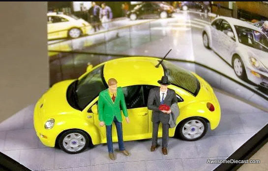 Vitesse 1:43 1999 Volkswagen Beetle, Yellow w/Figures – Awesome