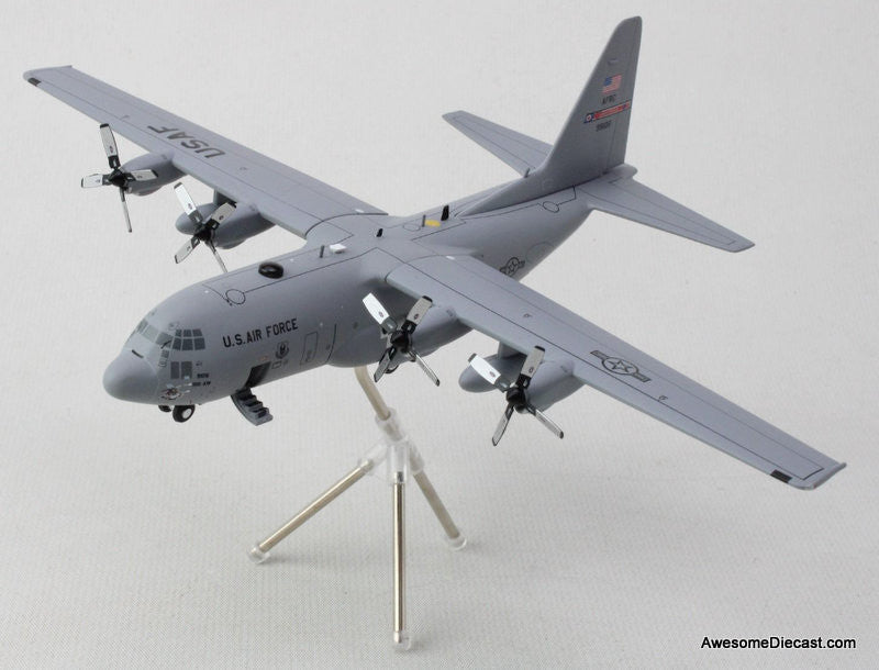 Lockheed C-130H USAF, Youngstown ARS Ohio 1:200 Diecast Model Plane by Gemini 200
