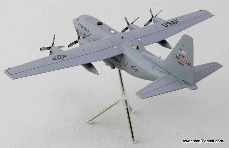 Lockheed C-130H USAF, Youngstown ARS Ohio 1:200 Diecast Model Plane by Gemini 200