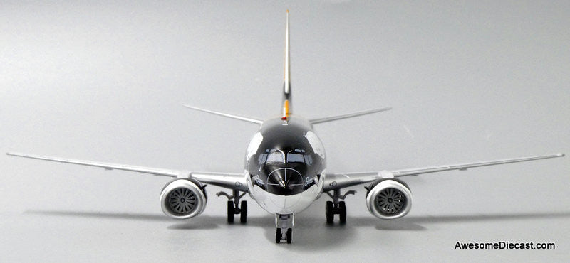 Boeing 737-500: Southwest Airlines (Reg #N507SW) Sea World Of California 1:200 Diecast Model Plane by JC Wings