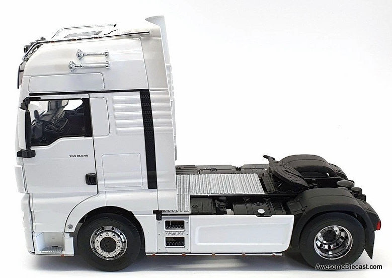 2018 MAN TGX XXL Sleeper Tractor, White 1:18 Diecast Model Truck by Premium ClassiXXs