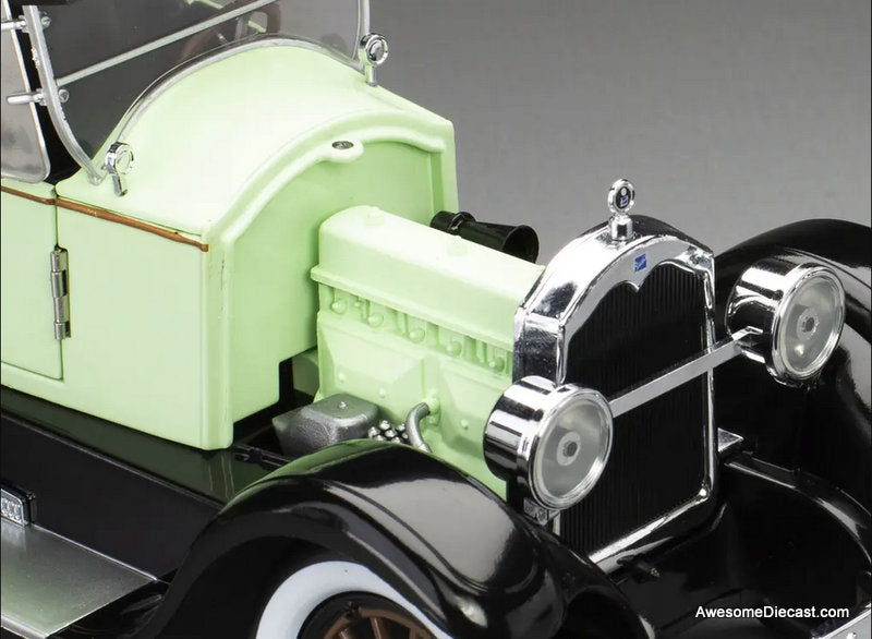 1925 Buick Model 25, Sage Green 1:18 Diecast Model Car by Sun Star