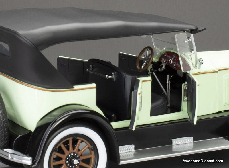 1925 Buick Model 25, Sage Green 1:18 Diecast Model Car by Sun Star