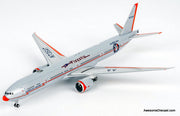 Boeing 777-300ER: American Airlines (Reg #N735AT) 1:200 Diecast Model Plane by Gemini 200