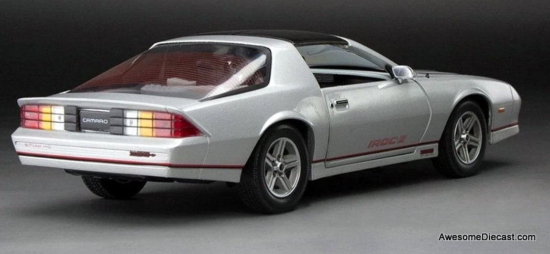 1985 Chevrolet Camaro IROC-Z, Silver 1:18 Diecast Model Car by Sun