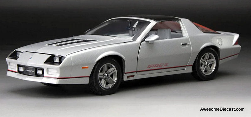 1985 Chevrolet Camaro IROC-Z, silver 1:18 Diecast Model Car by Sun Star