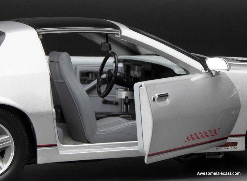 1985 Chevrolet Camaro IROC-Z, Silver 1:18 Diecast Model Car by Sun