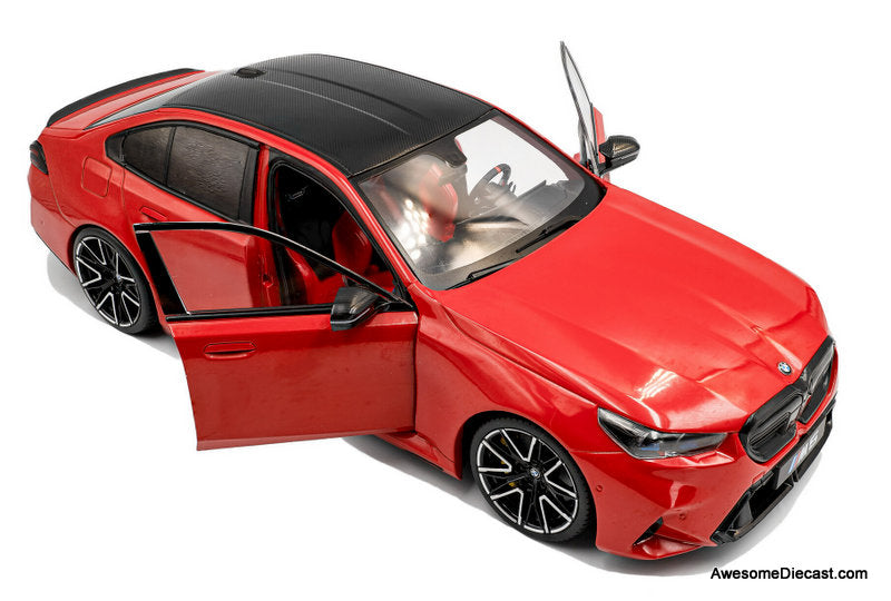 まさ昌 M5 2025年製 赤 1/18 ミニカー 2025 BMW M5, Fire Red 1:18 Diecast Model Car by Solido – Awesome