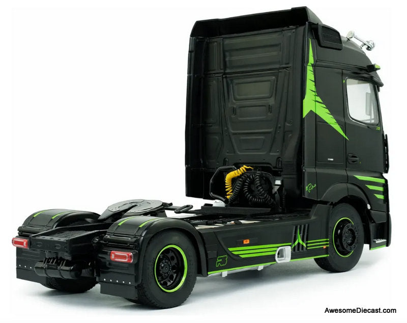 2021 Mercedes Benz Actros R5 Italian Collection, Black 1:24 Diecast Model Truck by Solido