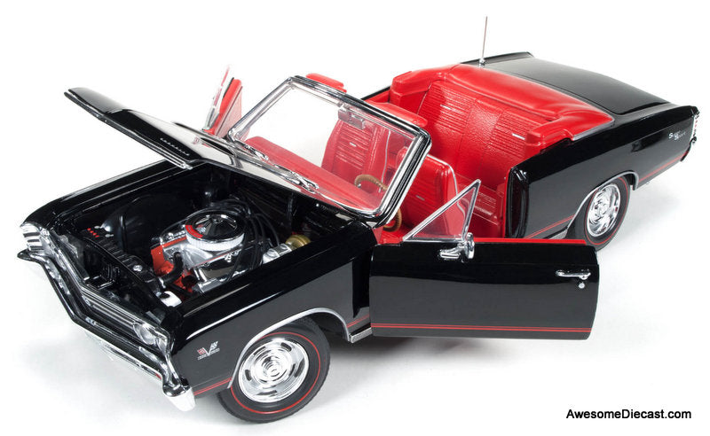 1967 Chevrolet Chevelle SS Convertible, Black 1:18 Diecast Model Car by Auto World