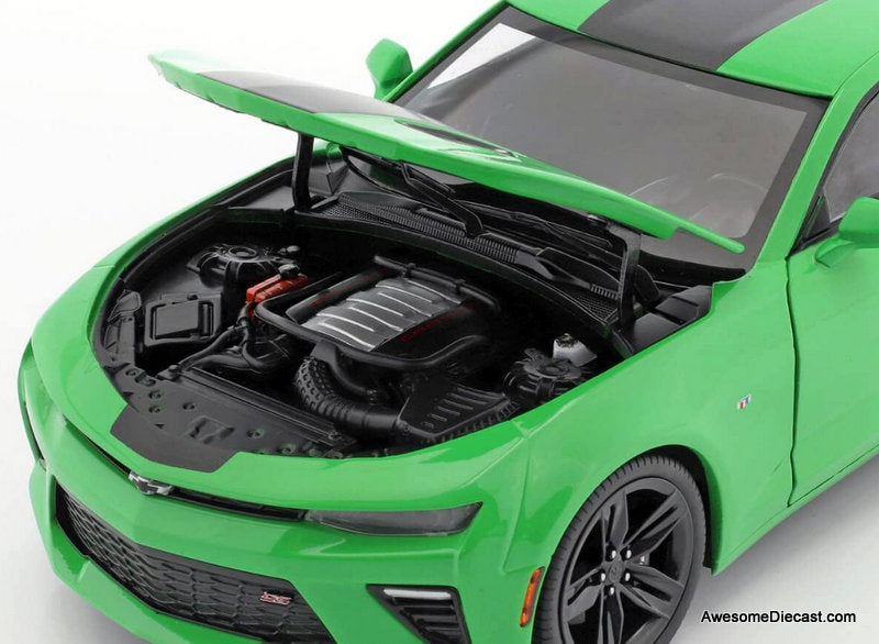2017 Chevrolet Camaro SS, Green 1:18 Diecast Model Car by Auto World