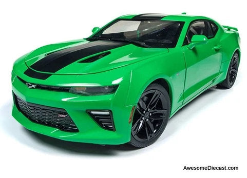 2017 Chevrolet Camaro SS, Green 1:18 Diecast Model Car by Auto World